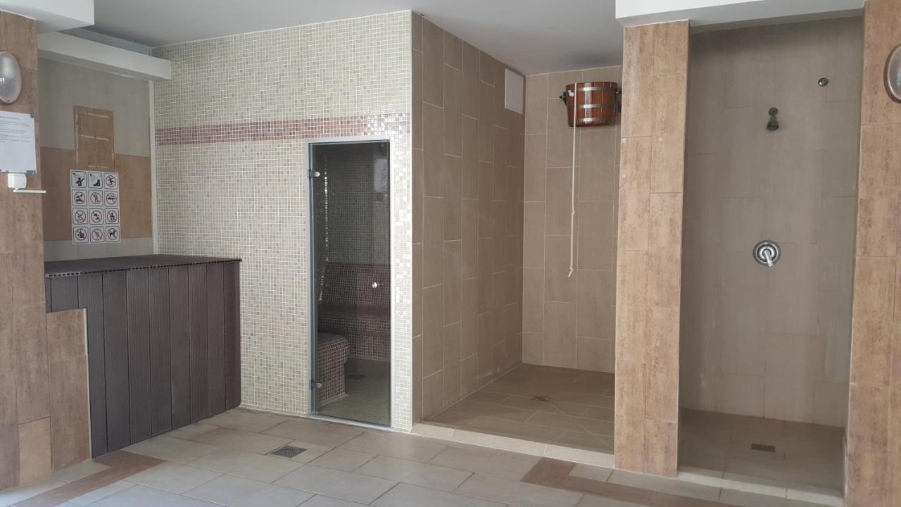 Paris-Lux. Apartment Hajdúszoboszló Екстериор снимка